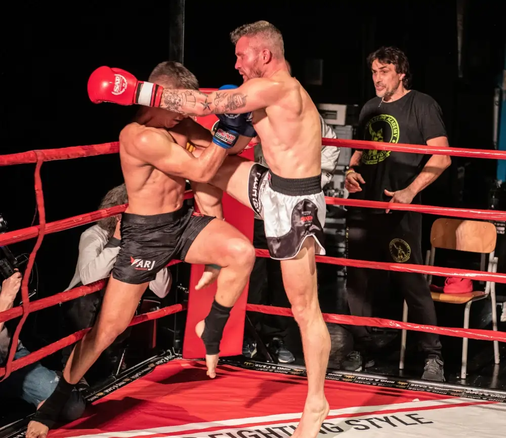 Gaspar Kustrin combatte all'evento Iron Fighter di Pordenone